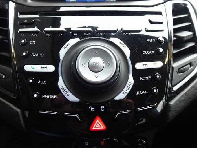 Ford Fiesta Titanium, Navi, Tempomat, AHK abn.