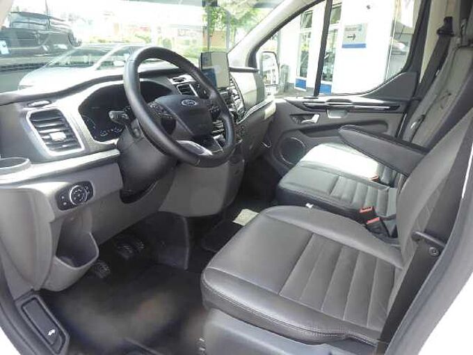 Ford Tourneo Custom 320 L2 Titanium Standheizung Leder