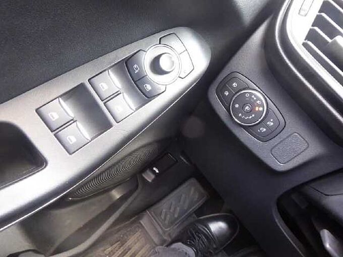 Ford Puma Titanium, Kamera, Navi