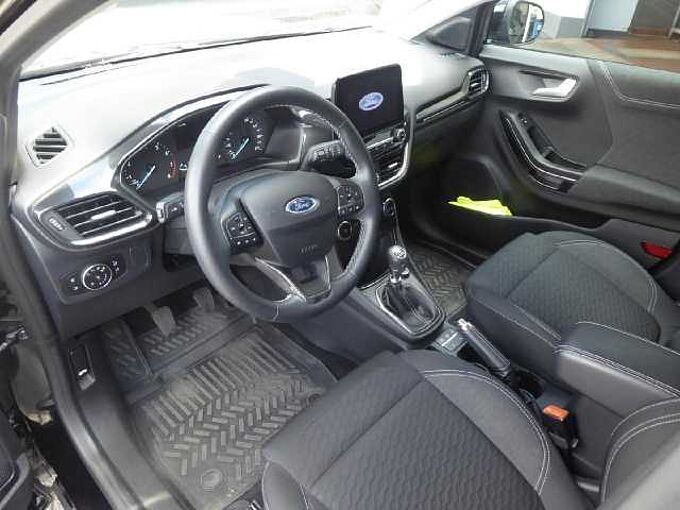 Ford Puma Titanium, Kamera, Navi