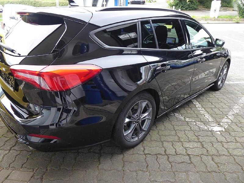 Ford Focus ST-Line, Automatik, NAV, KAM, SHZ