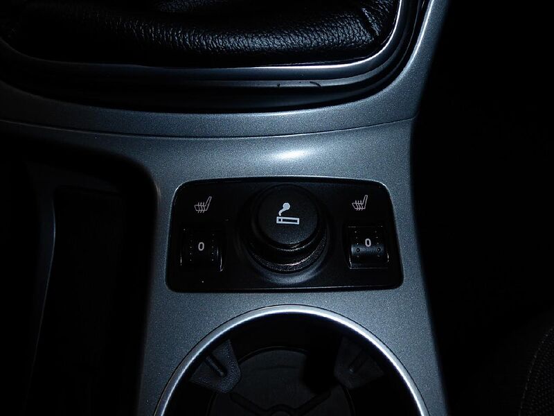 Ford C-Max Champions Edition, NAV, PDC, SHZ