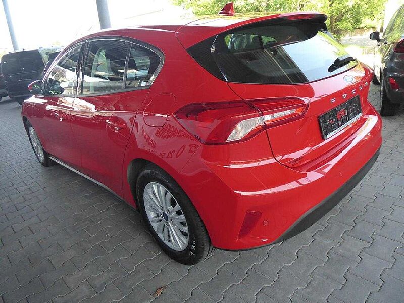 Ford Focus Lim. Titanium, Winter-Paket