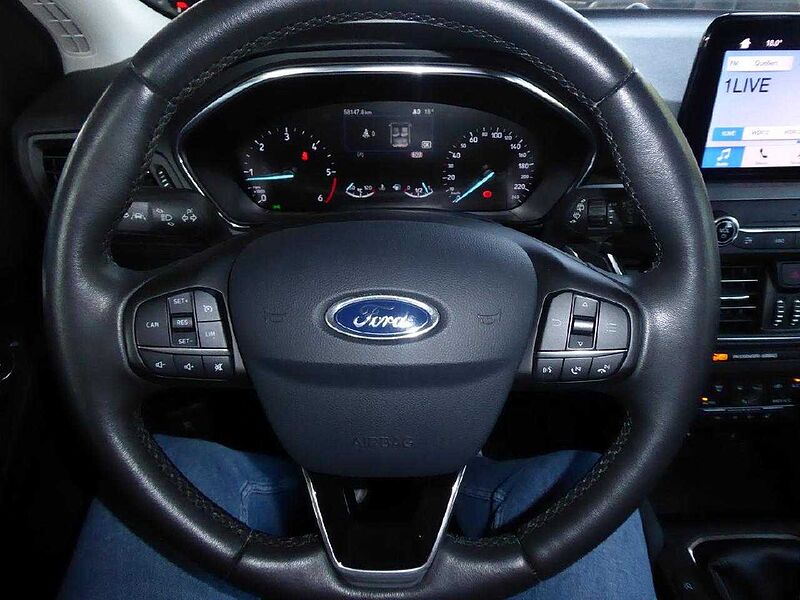 Ford Focus Lim. Titanium, Winter-Paket