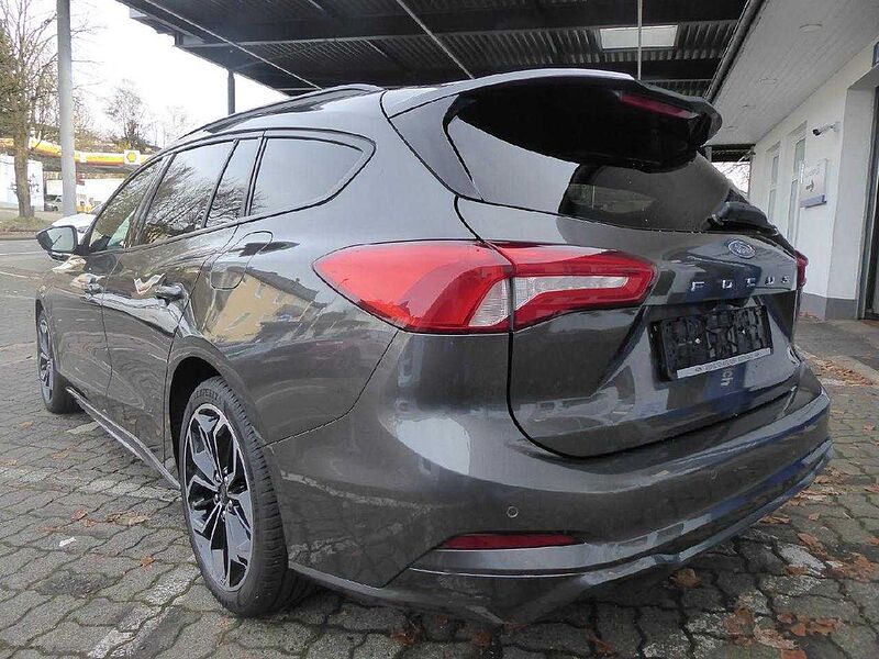 Ford Focus Turnier ST-Line X, Automatik