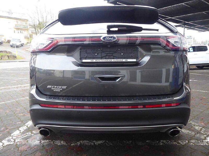 Ford Edge Titanium 4x4, Panorama, ACC,