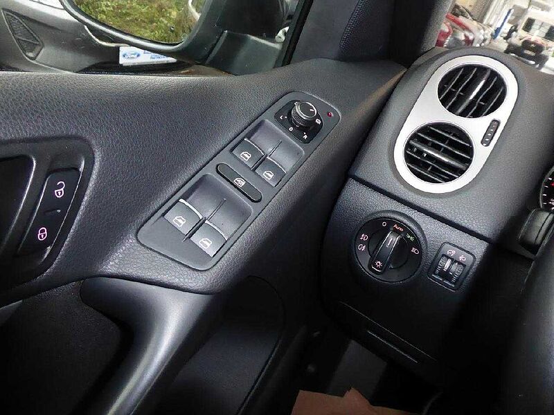 Volkswagen Tiguan Lounge Sport & Style 4Motion Autom. AHK