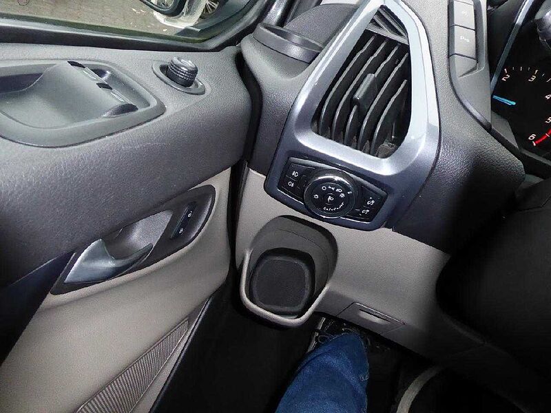Ford Tourneo Custom 310 L2 Titanium