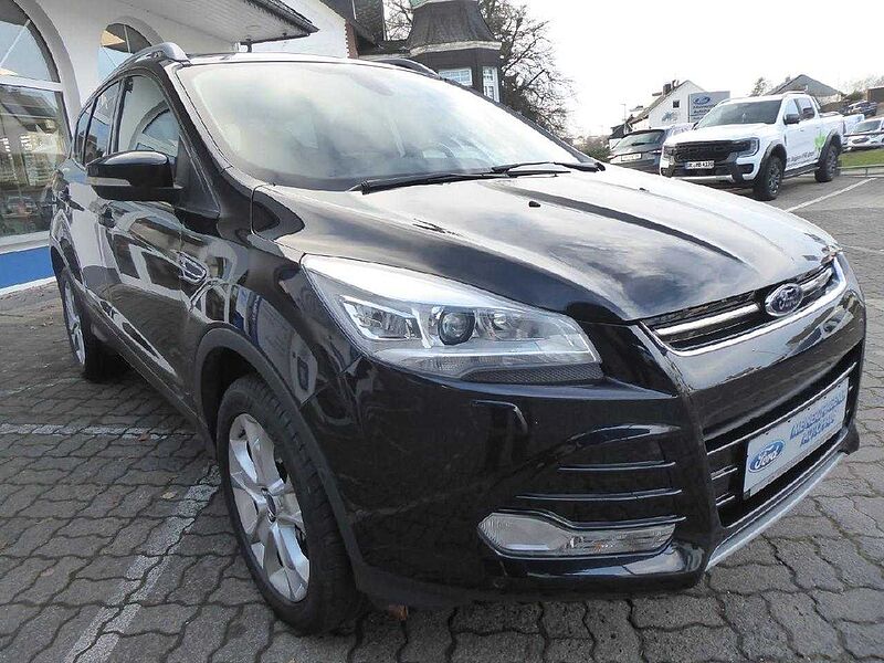 Ford Kuga Titanium,4x4,R&uuml;ckfahrkamera