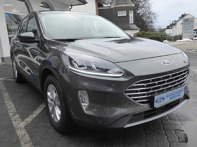 Ford Kuga Titanium, Allrad, R&uuml;ckfahrkam.