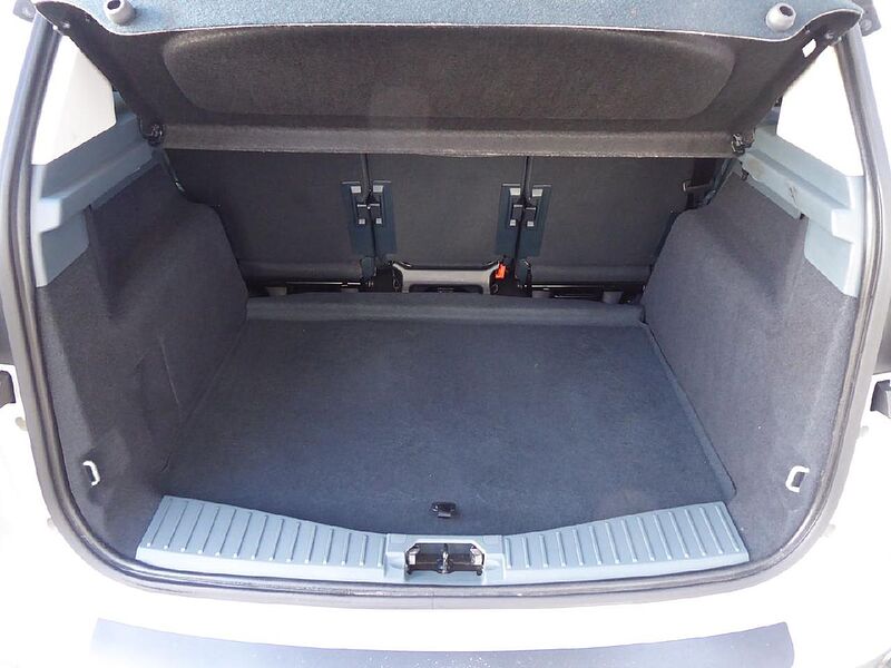 Ford C-Max Titanium